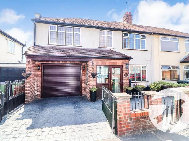 House for sale in Northumberland Heath, Greater London