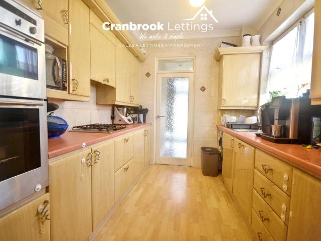 House for sale in Newbury Park, Greater London