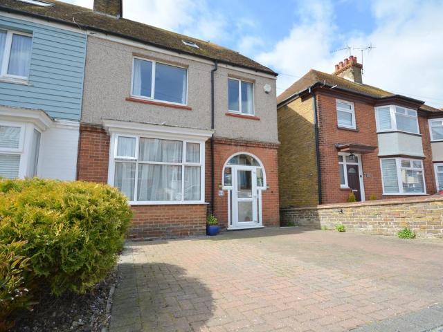 House for sale in East Cliftonville, Acol
