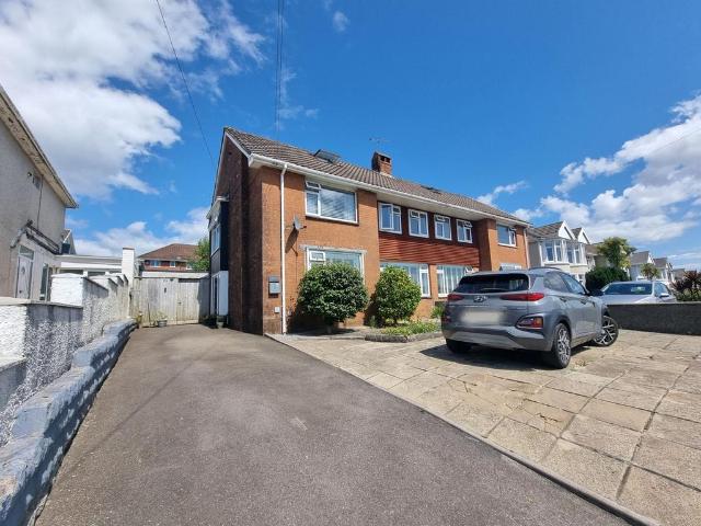 House for sale in Cefn Glas, Wales