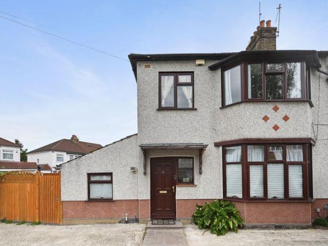 House for sale in Lane, Greater London