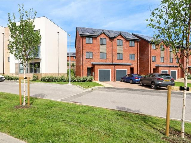 House for sale in Stoke Gifford, South Gloucestershire