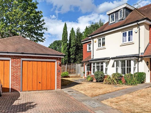 House for sale in Row Town, Surrey