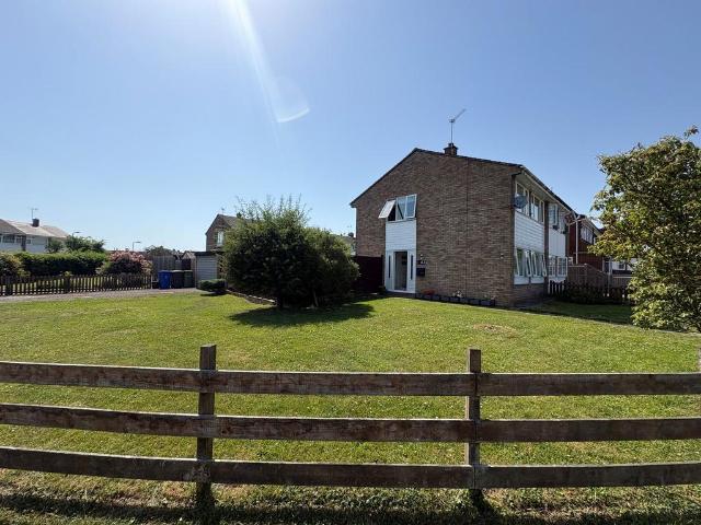 House for sale in Deanshanger
