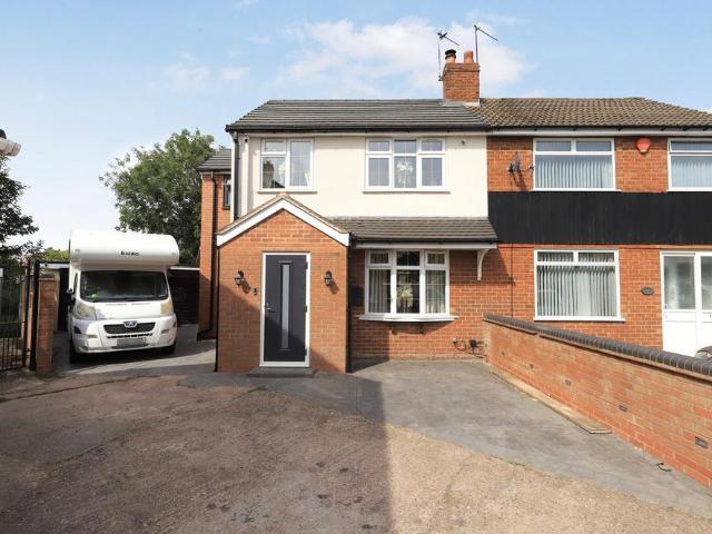 House for sale in Coseley, West Midlands