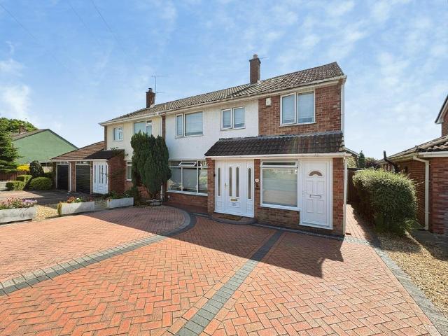 House for sale in Cadbury Heath, South Gloucestershire