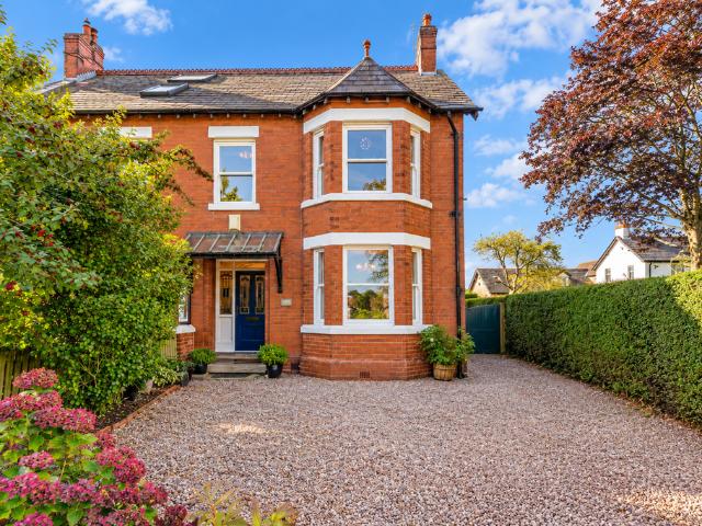 House for sale in Broomedge, Lymm