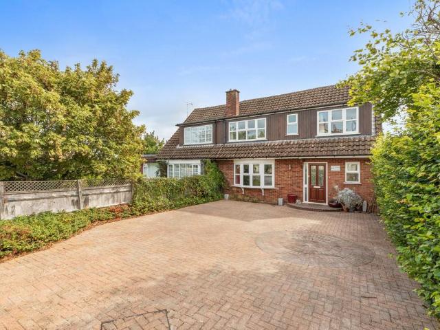 House for sale in Haddenham, Buckinghamshire