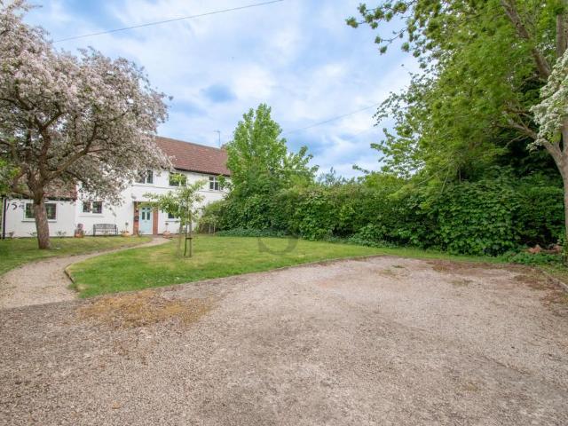 House for sale in Stanford On Avon, Leicestershire