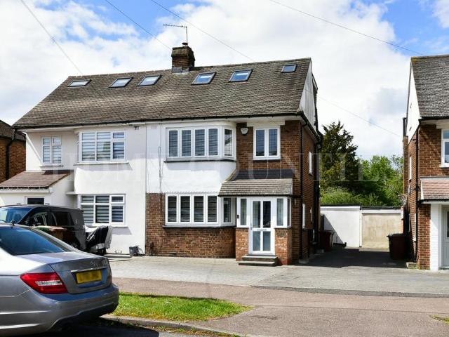 House for sale in Cranborne, Potters Bar