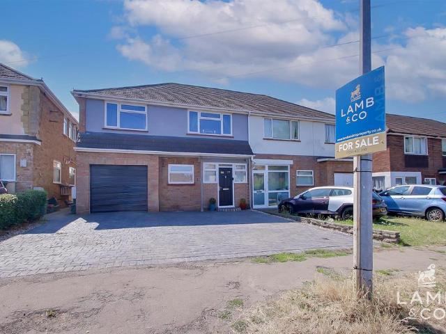 House for sale in Dale Hill, Essex