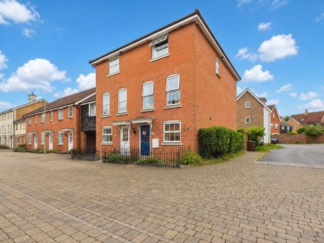 House for sale in Moreton Hall, West Suffolk