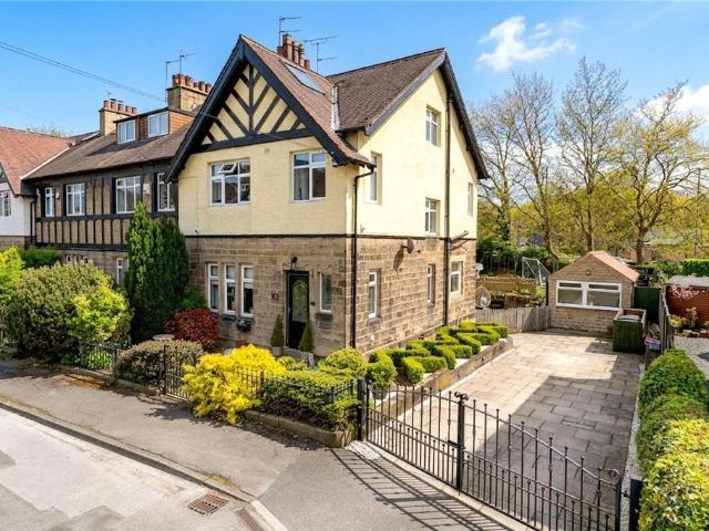 House for sale in Westfield, Guiseley