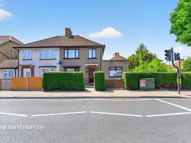 House for sale in London Borough of Hounslow, Feltham