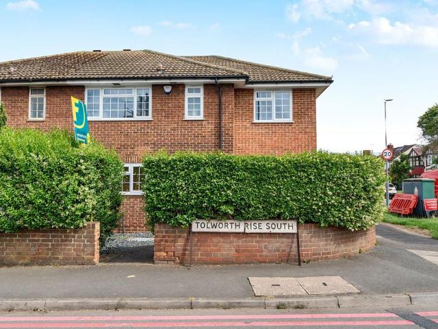 House for sale in Tolworth, Greater London