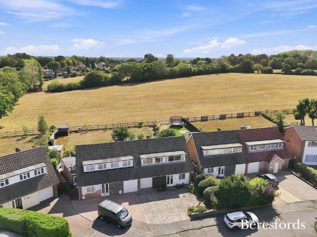 House for sale in Doddinghurst, Brentwood
