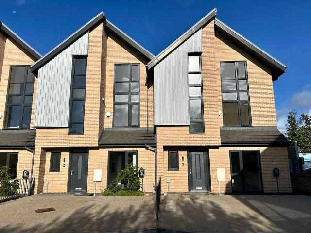 House for sale in Roe Green, Salford