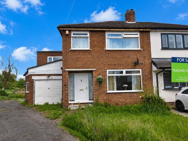 House for sale in Higher Irlam, Salford