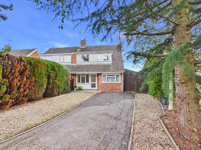 House for sale in Warden Hill, Cheltenham
