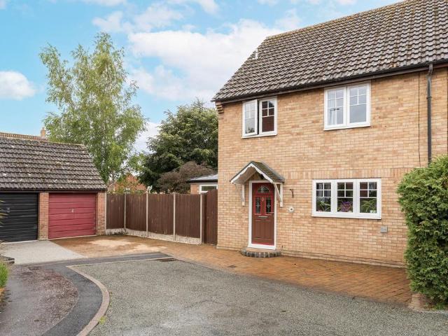House for sale in Chapel Break, Norwich