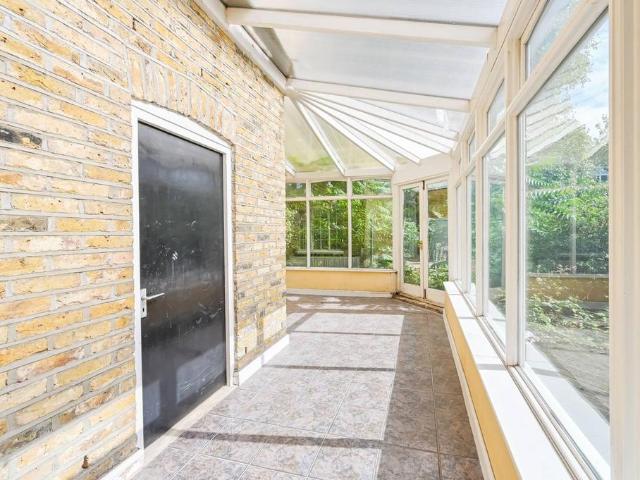 House for sale in Old Ford, Bow