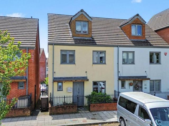 House for sale in Mount Wise