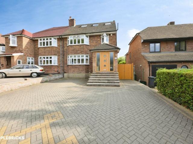 House for sale in Goffs Oak, Broxbourne