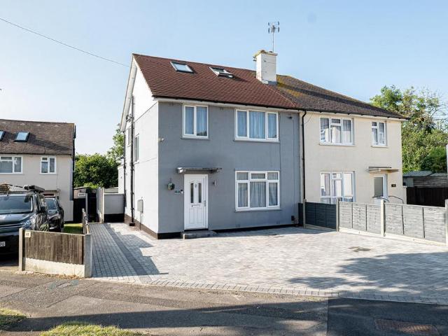 House for sale in Alton Barnes, Essex