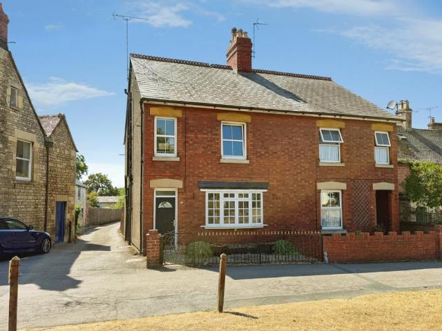 House for sale in Stonehouse, School House