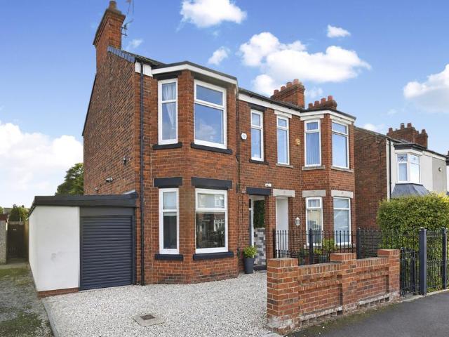 House for sale in Sutton Ings, Hull