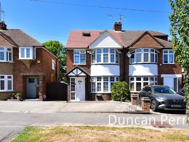 House for sale in South Mimms, Hertfordshire