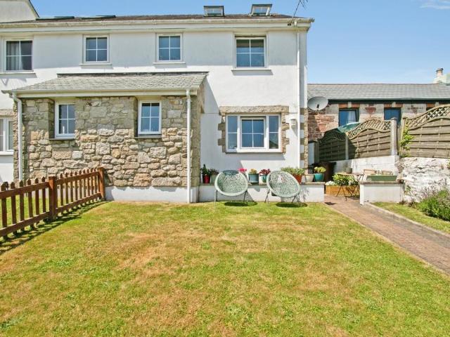 House for sale in Carharrack, Cornwall