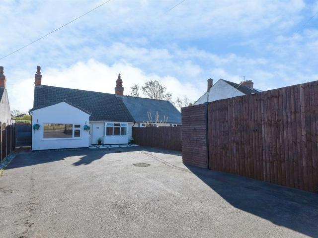 House for sale in Elmfield, Leicestershire