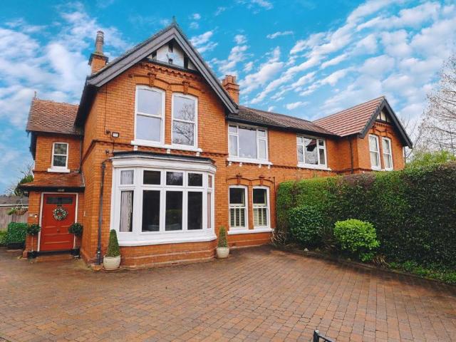 House for sale in City Centre, Wrexham