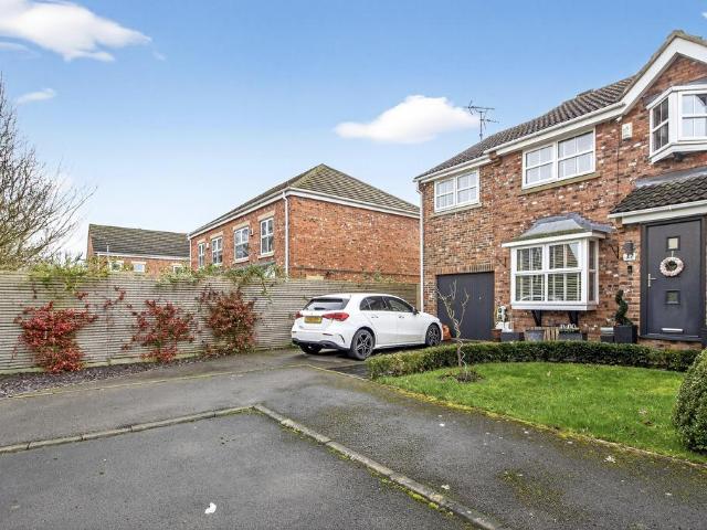 House for sale in Thorp Arch, West Yorkshire