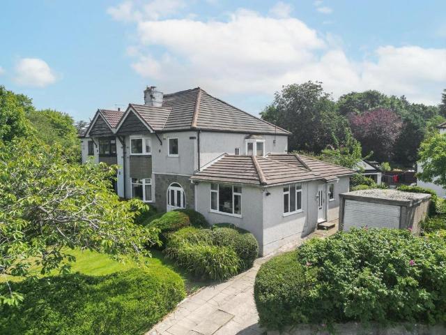 House for sale in Primley Park, Alwoodley