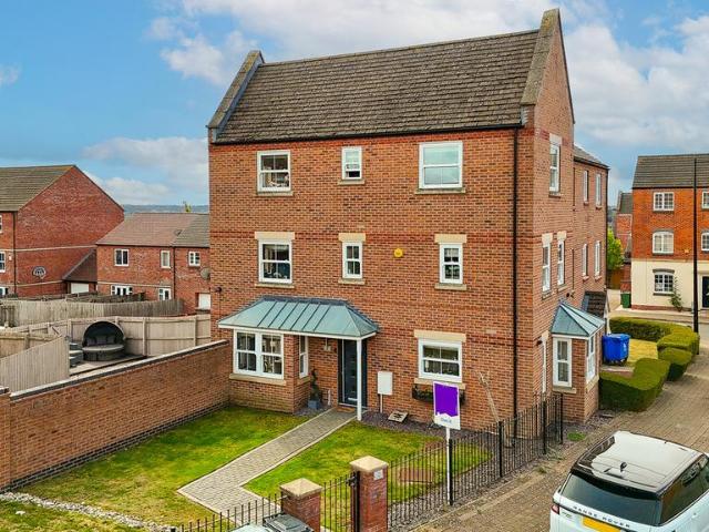 House for sale in Elmfield, Leicestershire
