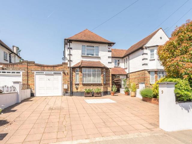 House for sale in Greater London