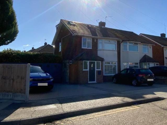 House for sale in South Hornchurch, Greater London