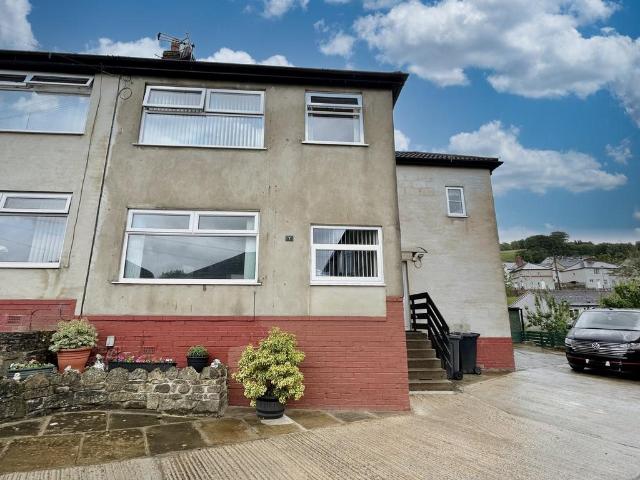 House for sale in Ingrow, West Yorkshire