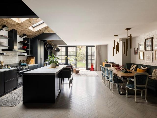 House for sale in Harlesden, Greater London
