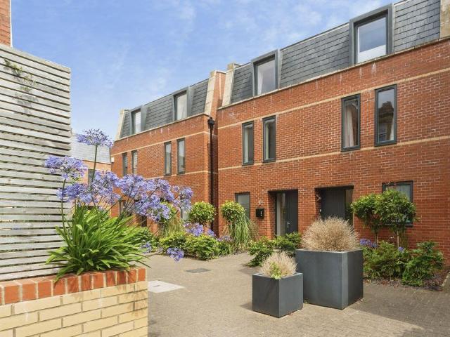 House for sale in Wellow, Grimsby