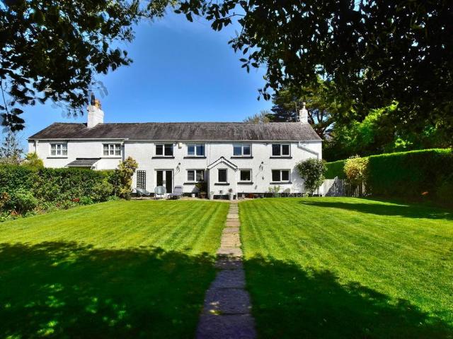 House for sale in Pownall Park, Wilmslow