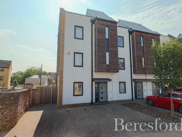 House for sale in Moulsham, Chelmsford