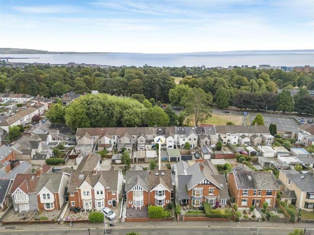 House for sale in Tycoch, Nangreaves