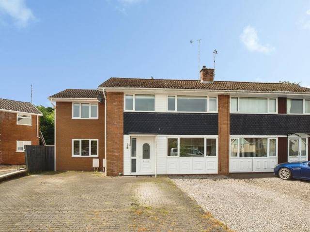 House for sale in Ponthir, Wales