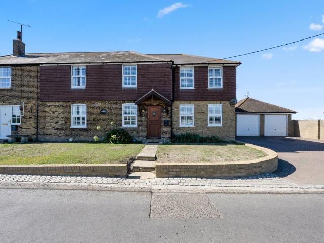 House for sale in Lower Shorne, Gravesham