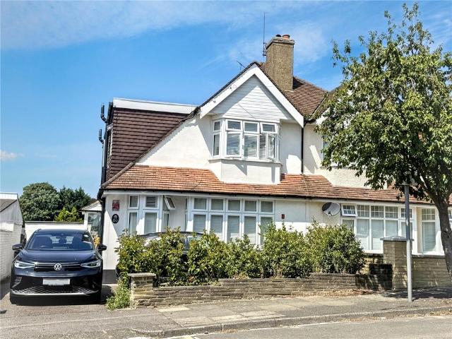 House for sale in High Barnet, Greater London