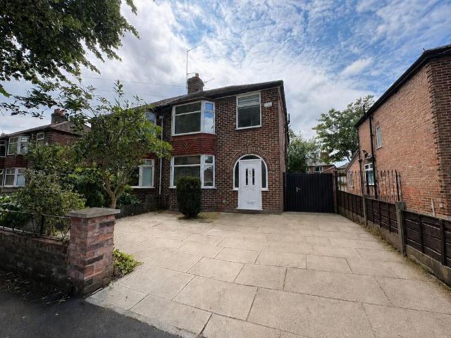 House for sale in Georgia, Greater Manchester