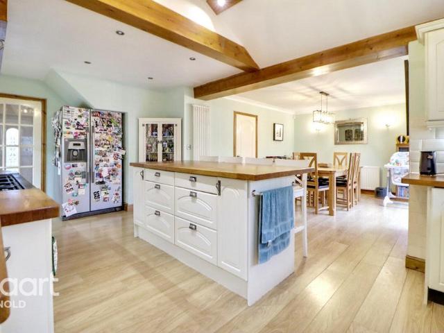 House for sale in Gedling, East Midlands